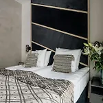 Crystal Pine - Loftaffair Collection شقة زاكوباني
