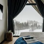 Crystal Pine - Loftaffair Collection شقة زاكوباني