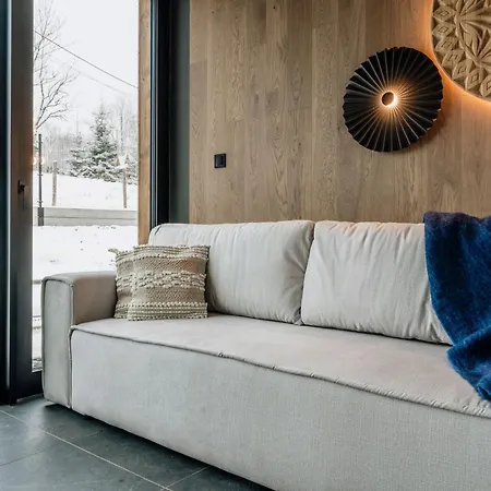 Apartment Crystal Pine Luxury With Jacuzzi & Sauna By Bqqk *
