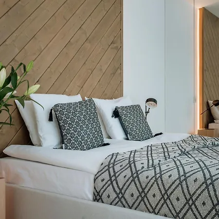 Crystal Pine Luxury With Jacuzzi & Sauna By Bqqk Apartment Zakopane