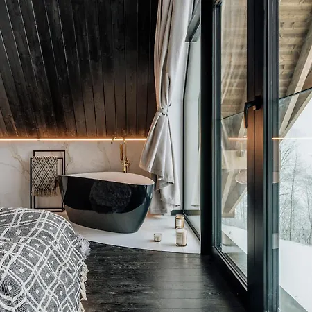 Apartment Crystal Pine Luxury With Jacuzzi & Sauna By Bqqk *