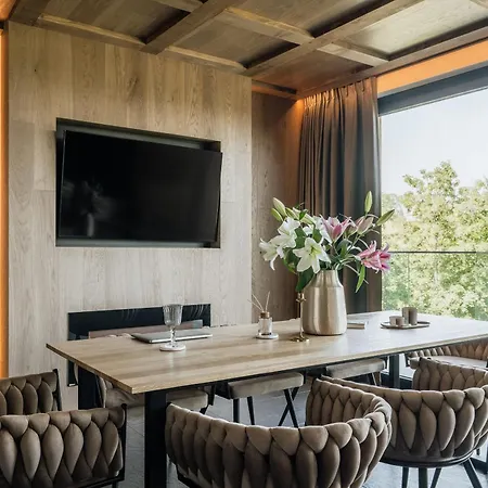 Apartamento Crystal Pine Luxury With Jacuzzi & Sauna By Bqqk Zakopane