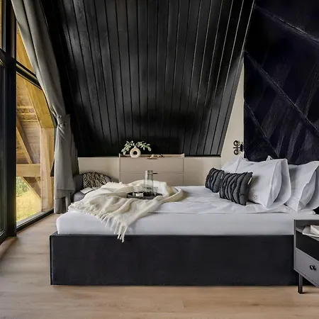 Apartamento Crystal Pine Luxury With Jacuzzi & Sauna By Bqqk